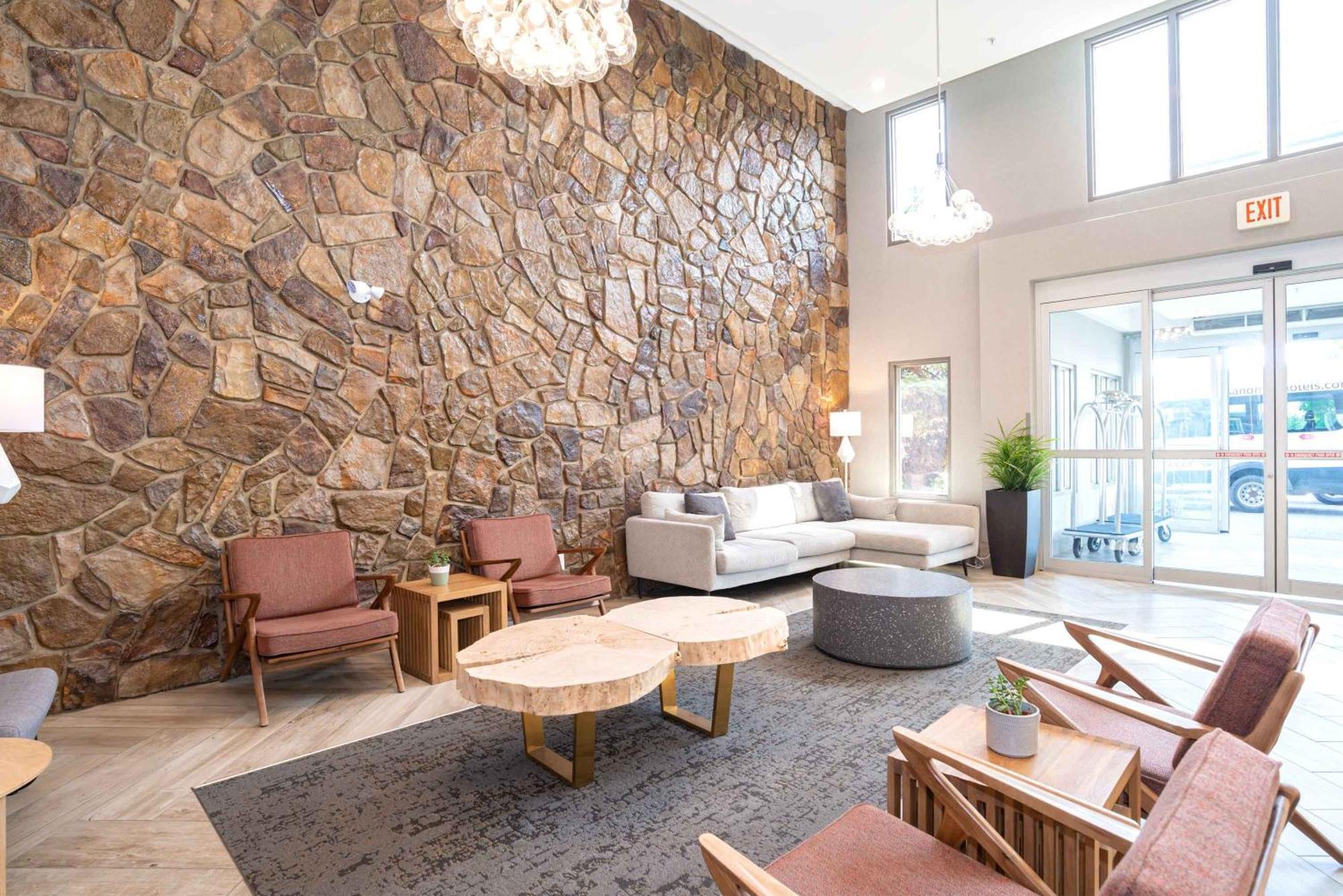Sandman Signature Calgary Airport Hotel 外观 照片